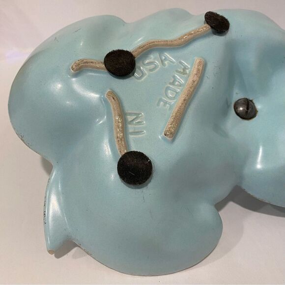 Vintage California Pottery Powder Blue Maple Leaf Nut / Candy Dish - Picture 2 of 6